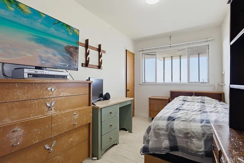 1005 Alexandria Dr, San Diego, CA 92107 1005 Alexandria Dr, San Diego, CA 92107