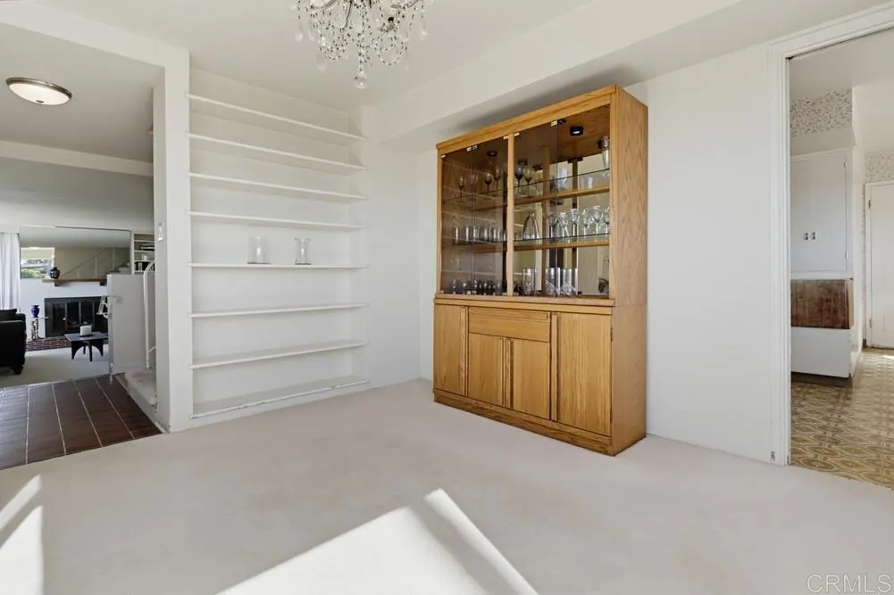 1005 Alexandria Dr, San Diego, CA 92107 With view