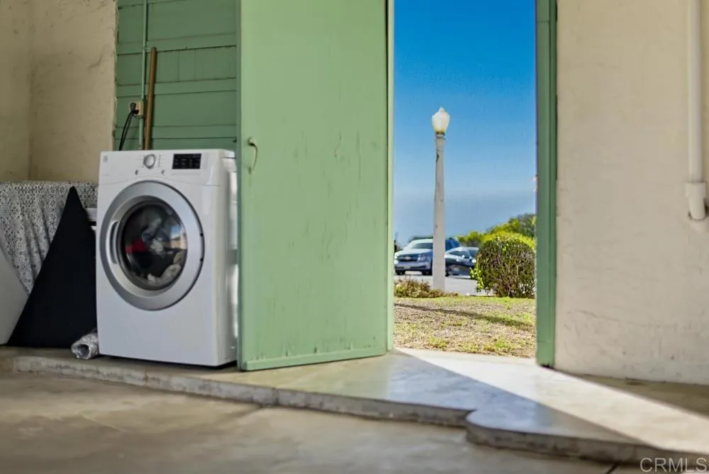 1005 Alexandria Dr, San Diego, CA 92107 1005 Alexandria Dr, San Diego, CA 92107