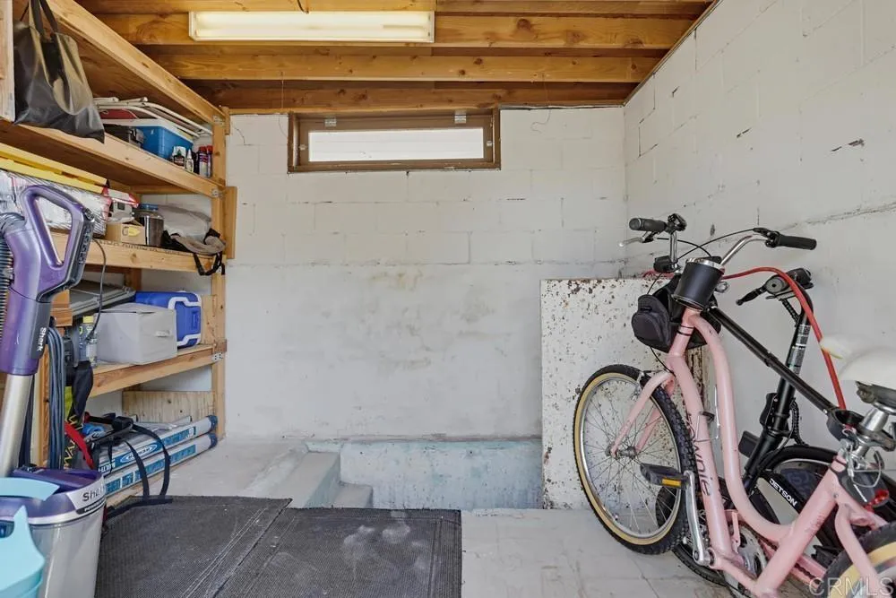 1005 Alexandria Dr, San Diego, CA 92107 1005 Alexandria Dr, San Diego, CA 92107