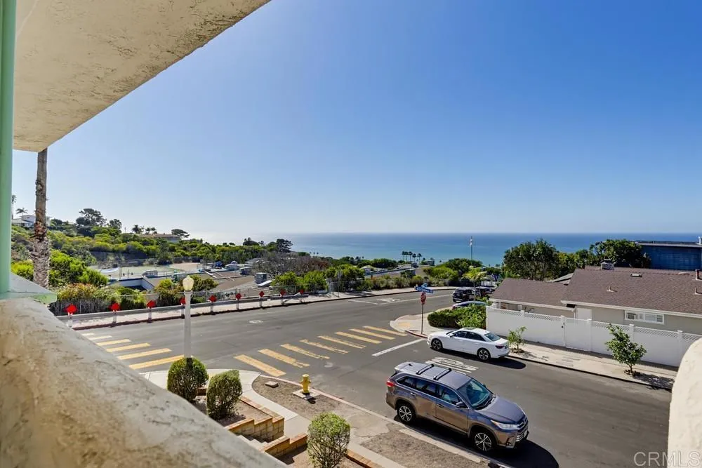 1005 Alexandria Dr, San Diego, CA 92107 1005 Alexandria Dr, San Diego, CA 92107