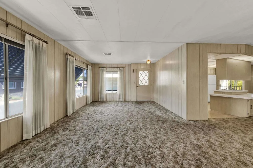 https://cdn.realtyfeed.com/cdn/127/307094232/25193566e34d367161c2ddfe9ce5a84b.webp
