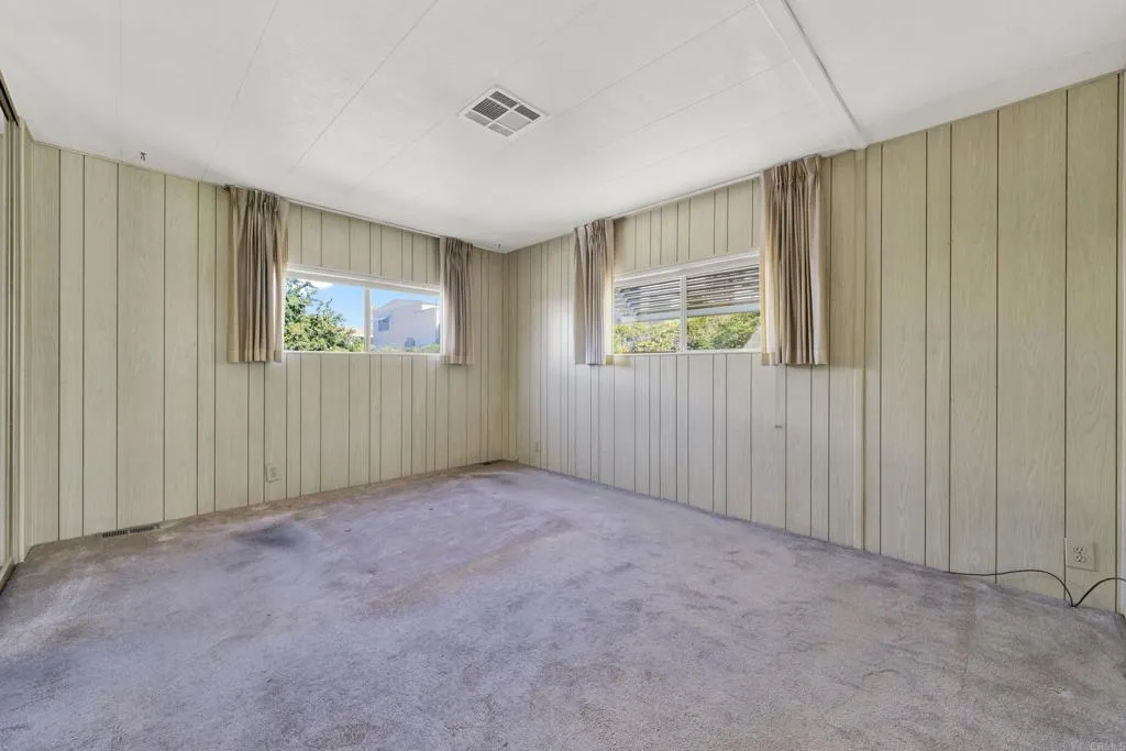 https://cdn.realtyfeed.com/cdn/127/307094232/3c199928cc541351e514c95cacf95a1b.webp