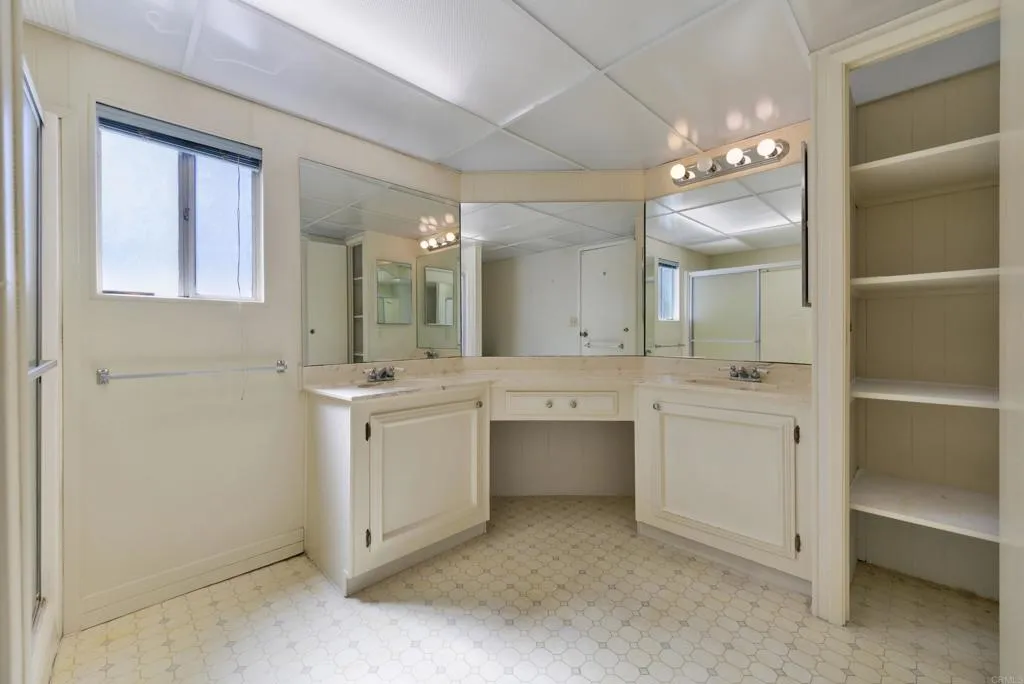 https://cdn.realtyfeed.com/cdn/127/307094232/9f32b0b52e36cf3c99bb384b825d39bb.webp