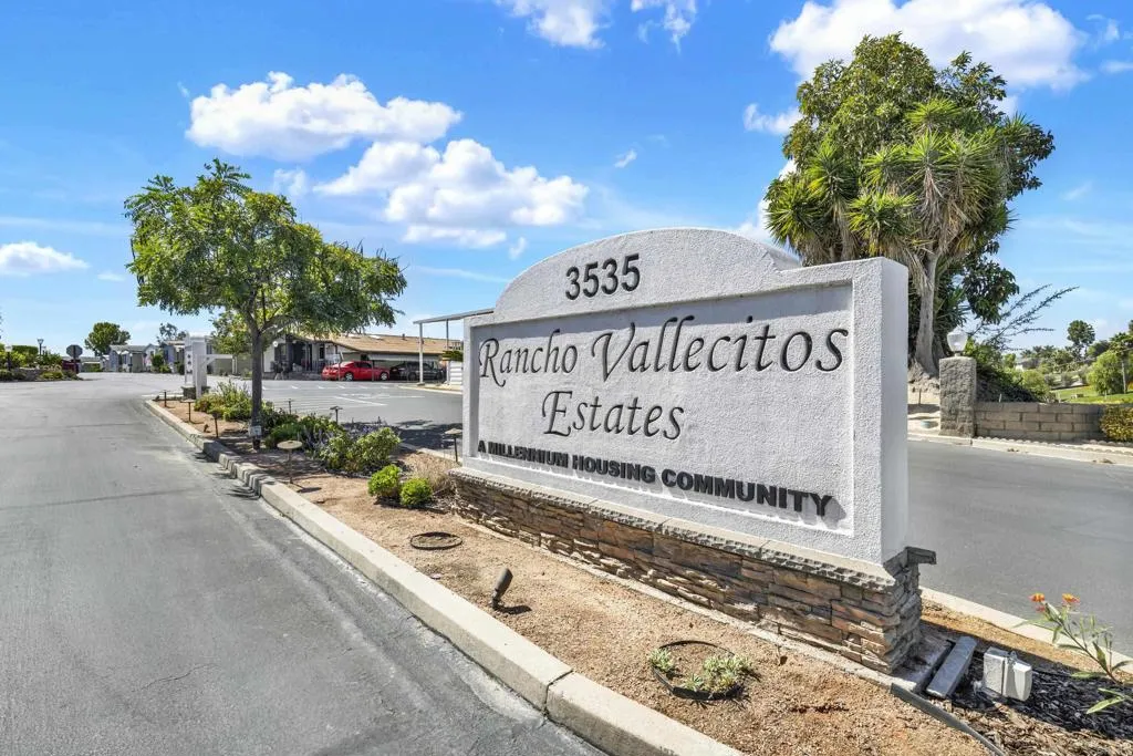 https://cdn.realtyfeed.com/cdn/127/307094232/b80161ed2dcee3cc28dc168a2f3c5e94.webp