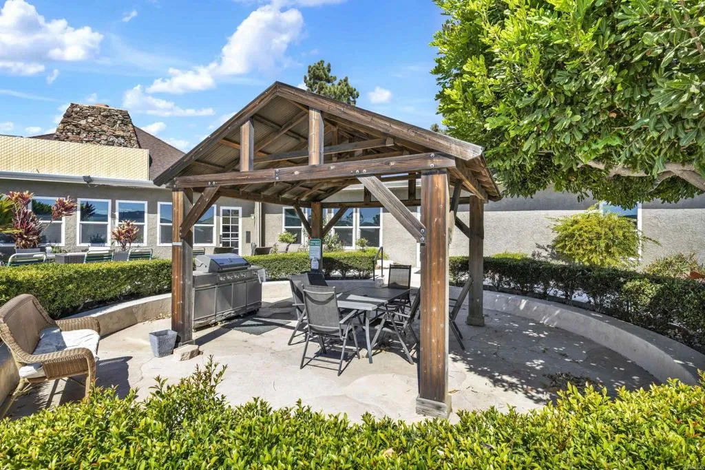https://cdn.realtyfeed.com/cdn/127/307094232/ee9e7d6303d23219bab799f30ea5896b.webp