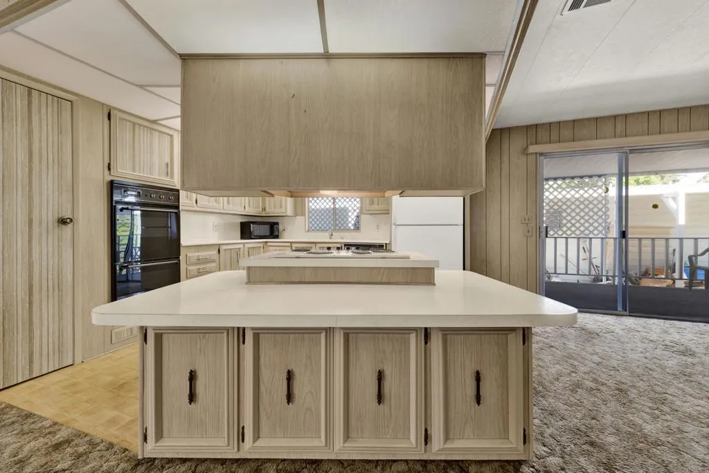 https://cdn.realtyfeed.com/cdn/127/307094232/fbeaa54cb43ea6767e4275e3d518b6a5.webp