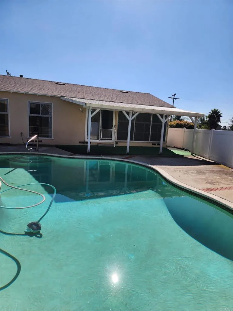 https://cdn.realtyfeed.com/cdn/127/307094246/17584f298d6be749cc1572325bf35bf5.webp