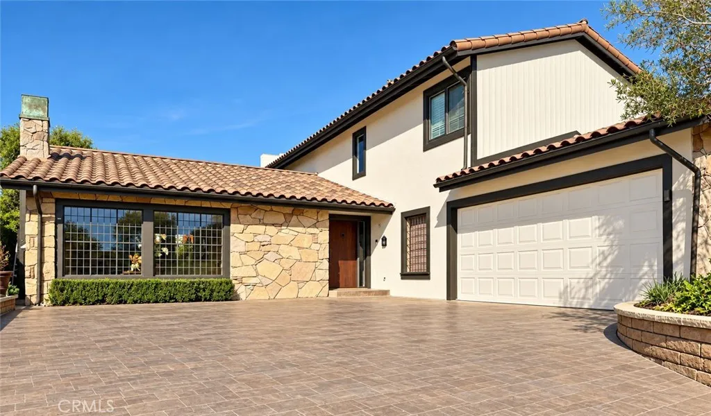 3521 Aquarius Drive