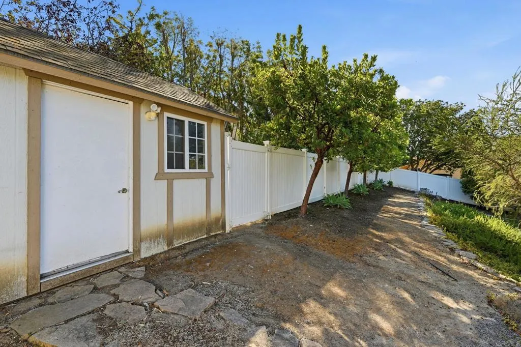 https://cdn.realtyfeed.com/cdn/127/307094549/838fdc896de7fdcd8723d4273a321a31.webp