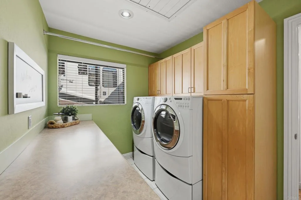 https://cdn.realtyfeed.com/cdn/127/307094549/8aa51f98552f03895d6d1fd84d7314ba.webp