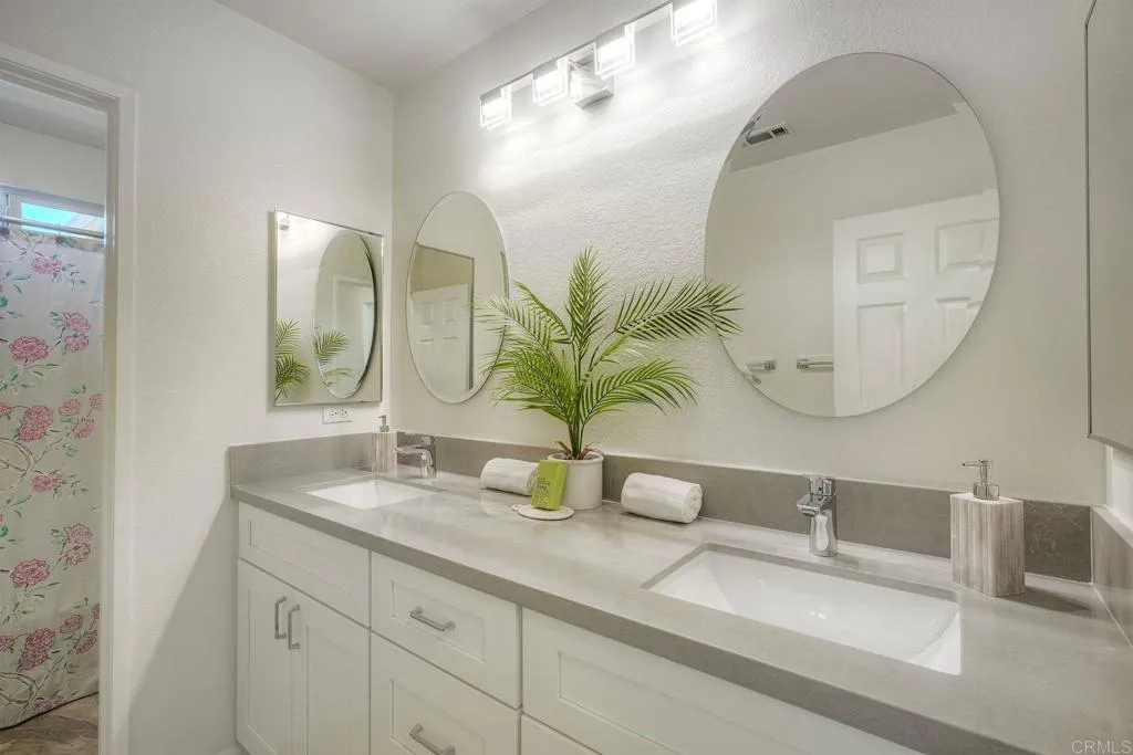 https://cdn.realtyfeed.com/cdn/127/307094564/5985f32e87240f53f6b033458fa40e16.webp