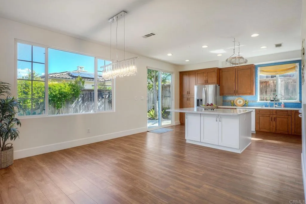 https://cdn.realtyfeed.com/cdn/127/307094564/62089751bb4be649623d3e0e7771ca40.webp