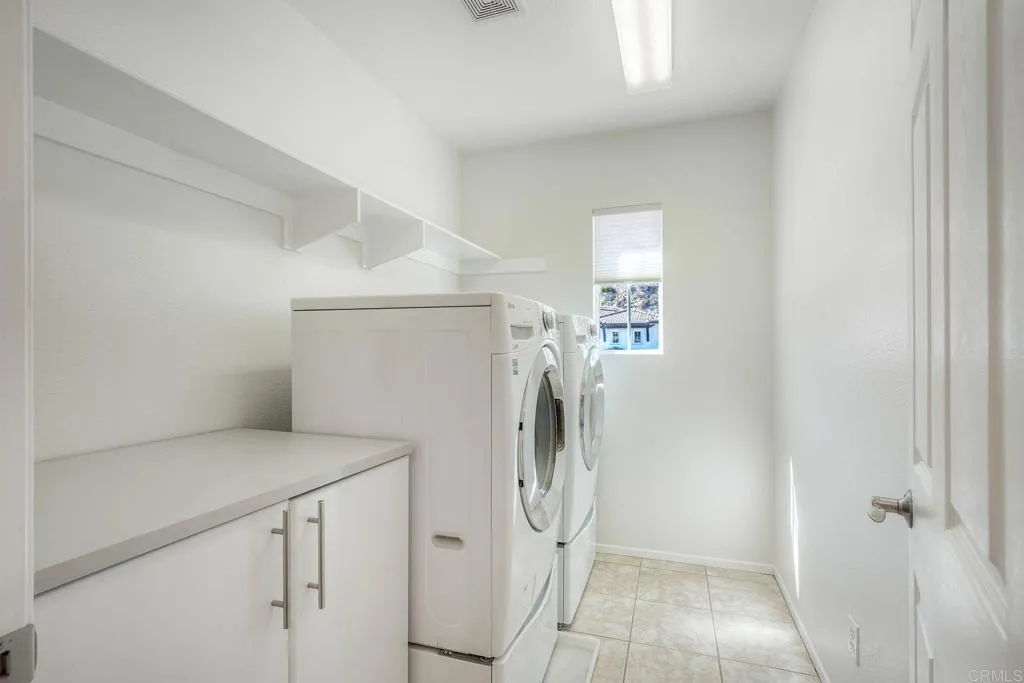 https://cdn.realtyfeed.com/cdn/127/307094564/75cdf34fe8b6b9cb1522ac6d6fd35e1f.webp
