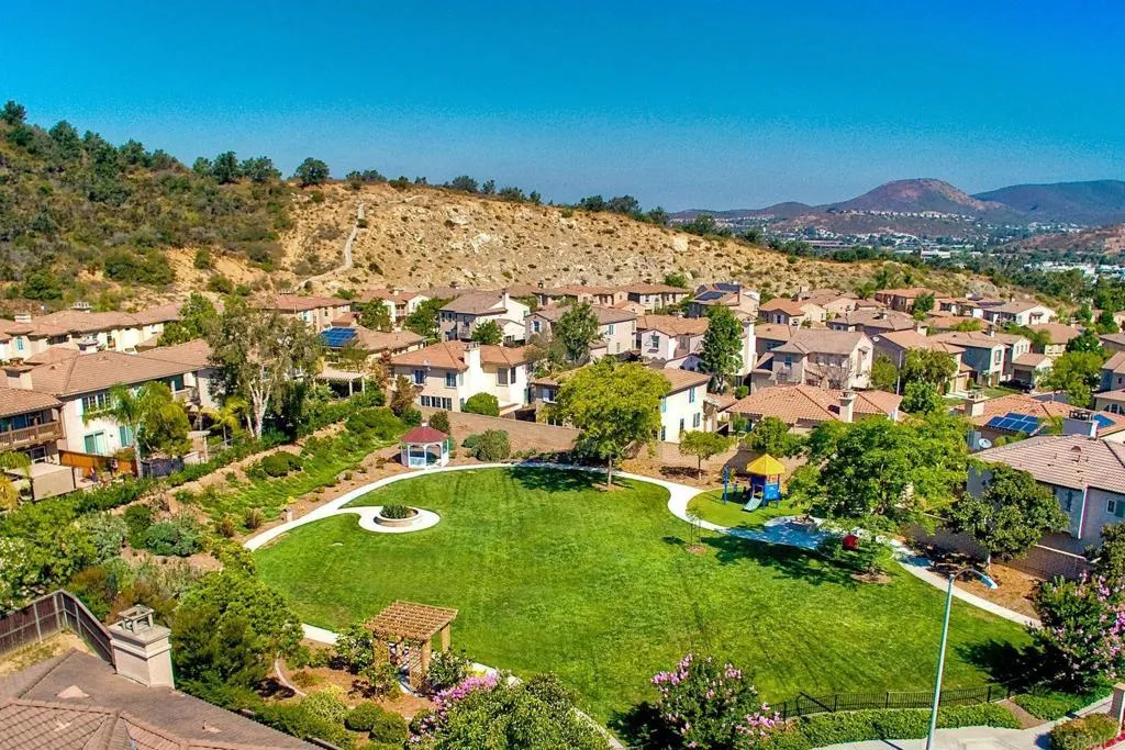 https://cdn.realtyfeed.com/cdn/127/307094564/835a818a9164fc8e9d08573d7648f39f.webp