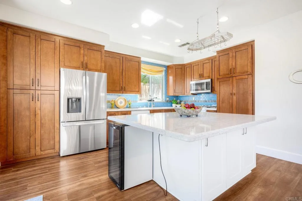 https://cdn.realtyfeed.com/cdn/127/307094564/fb573046511c5fdd11f762ed7ce5f345.webp