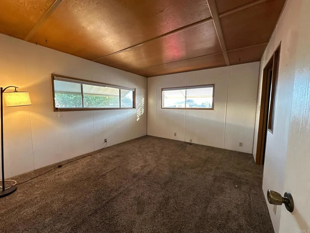 https://cdn.realtyfeed.com/cdn/127/307094609/d24d873b6a0c6e415dd734b70373bbb2.webp