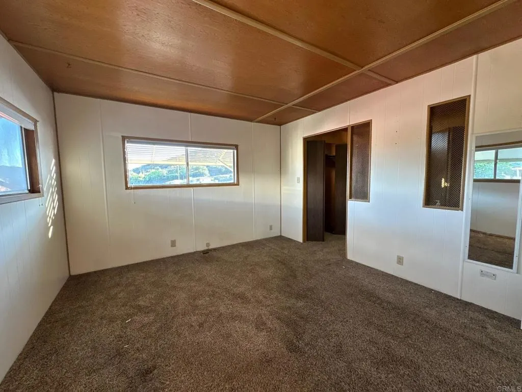 https://cdn.realtyfeed.com/cdn/127/307094609/e6871a027bae6847df00c00f97bf61d9.webp