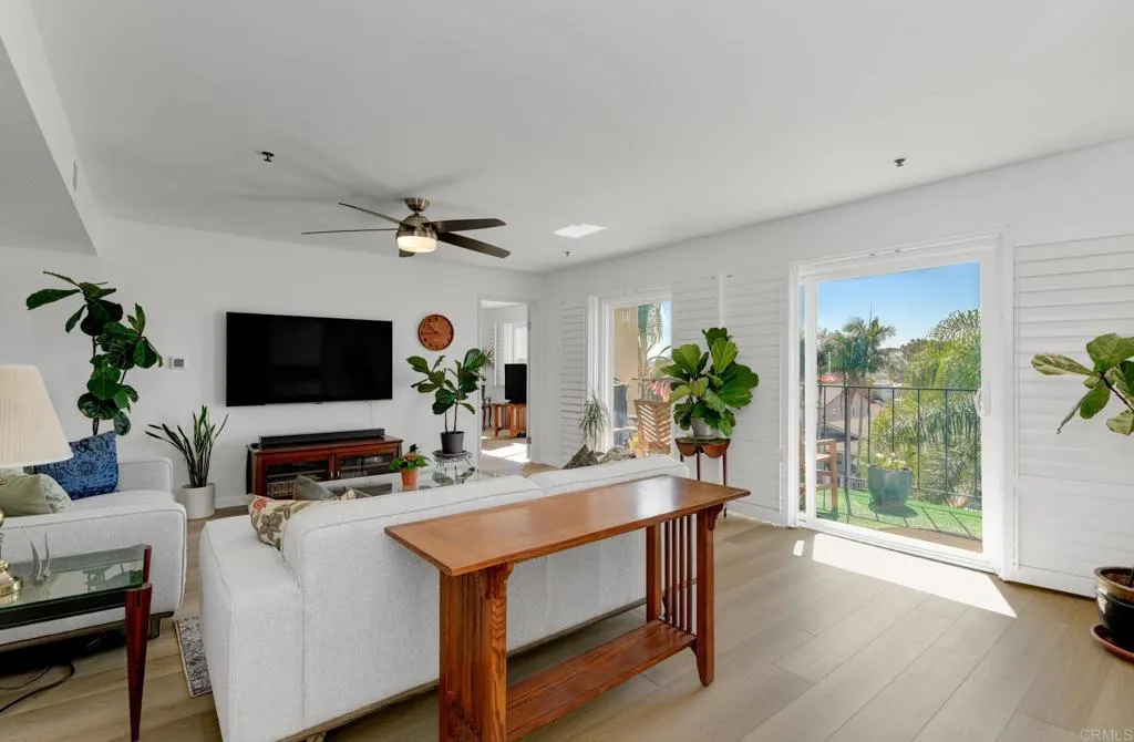 1830 Thomas Avenue Unit 3b, San Diego, CA 92109 - Photo 2 of 28, San Diego, CA