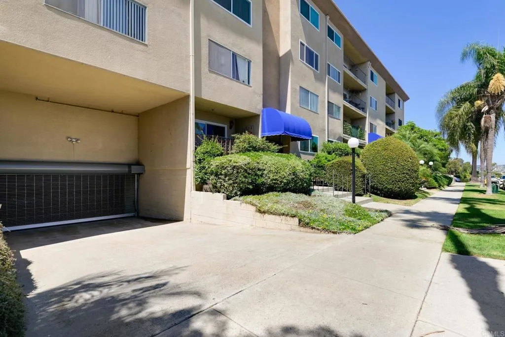 https://cdn.realtyfeed.com/cdn/127/307094615/bb92d760cd564d43f576051730fcb325.webp