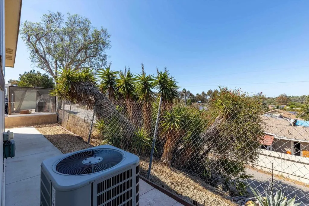 https://cdn.realtyfeed.com/cdn/127/307094674/5a9d9739d506820a5bf323c22b1bb64d.webp