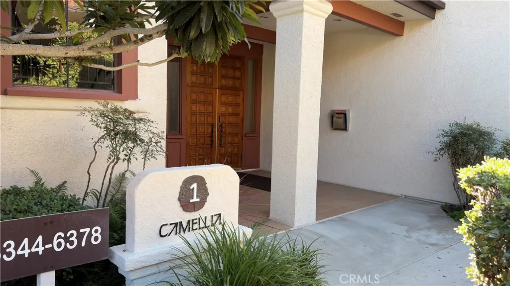 6358 Riviera Circle