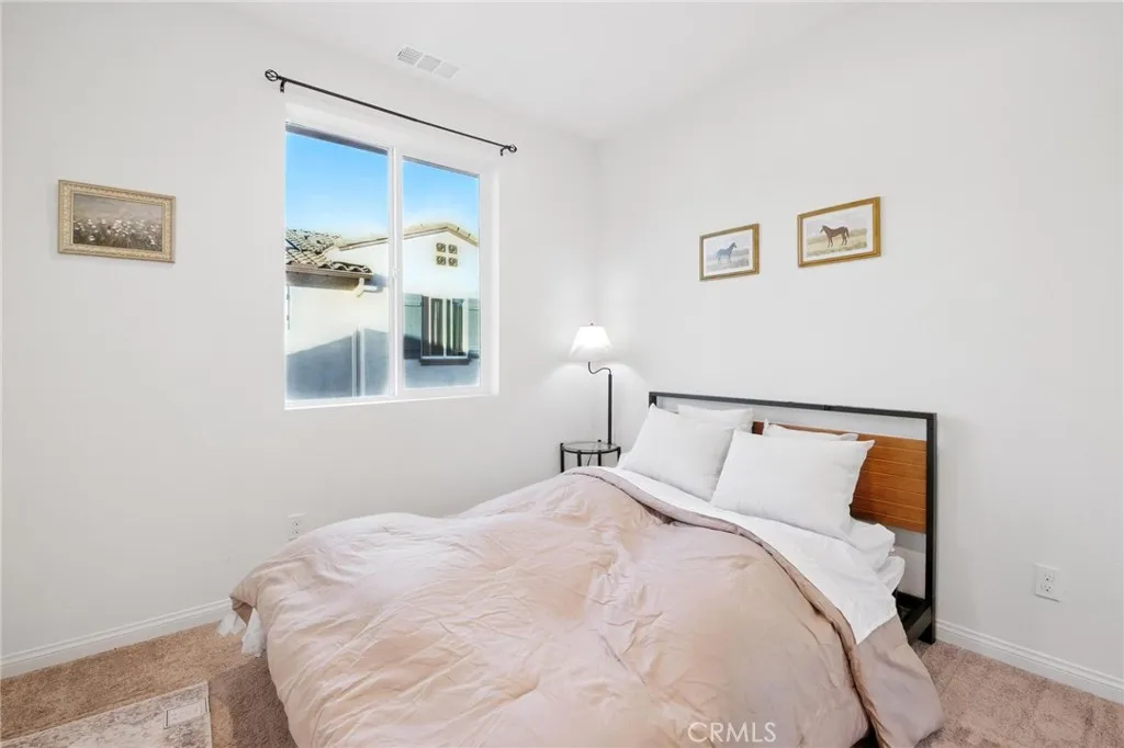 https://cdn.realtyfeed.com/cdn/127/307094751/027d31c8d3ef2555bd9024a75cbd9226.webp