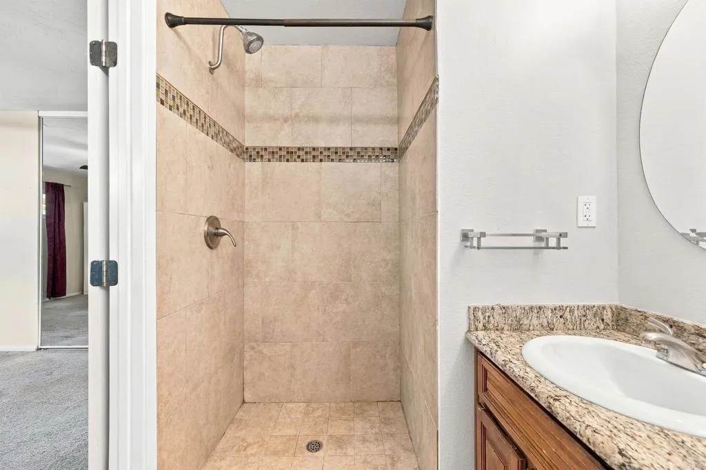 https://cdn.realtyfeed.com/cdn/127/307094774/21bead9d7c3ae427d553963871f14e7c.webp