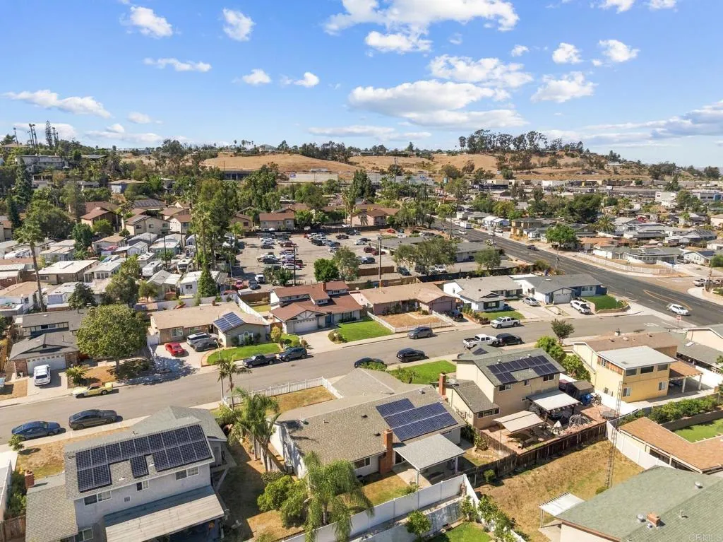 https://cdn.realtyfeed.com/cdn/127/307094774/41f8bb27c9d62effa528a3fafddaa828.webp