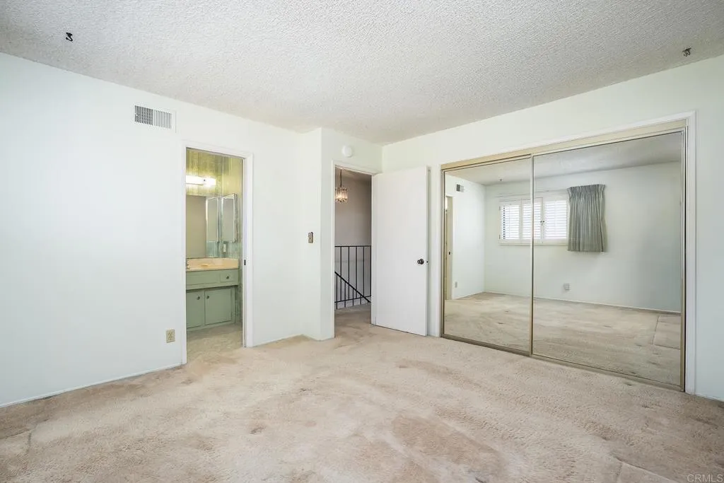 https://cdn.realtyfeed.com/cdn/127/307094838/8c5d89c8465add05c212f0261ed201a9.webp