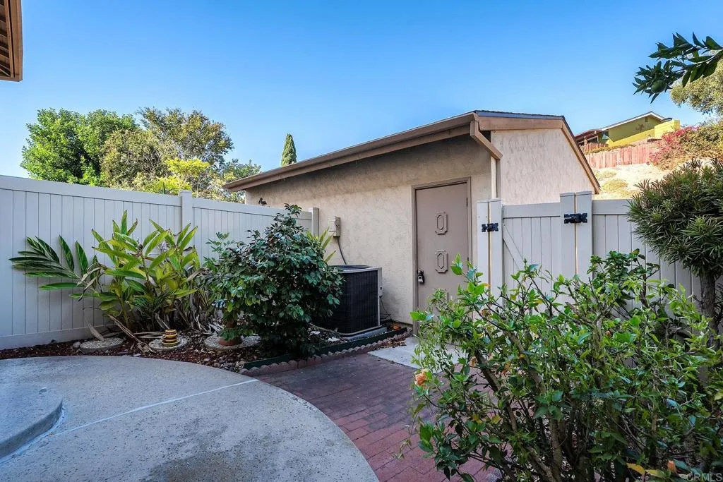 https://cdn.realtyfeed.com/cdn/127/307094838/8ca0d3a7f19f9f80b0501d11093376fd.webp