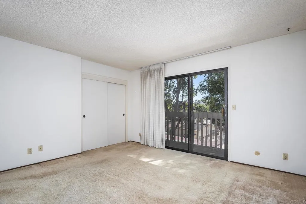 https://cdn.realtyfeed.com/cdn/127/307094838/8fdafefe7f39289f07aa4d57ff0c23cb.webp