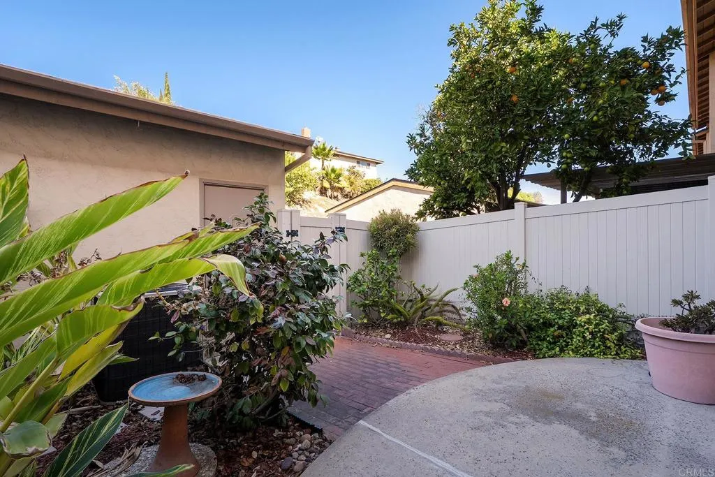 https://cdn.realtyfeed.com/cdn/127/307094838/916dfb28c03487f86114d9d53e4e97c3.webp
