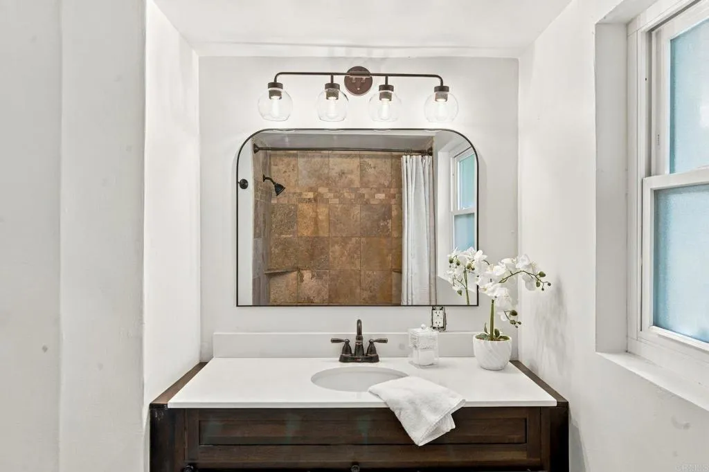 https://cdn.realtyfeed.com/cdn/127/307094946/11bdd78c2342acb8ad1da37233383ea4.webp