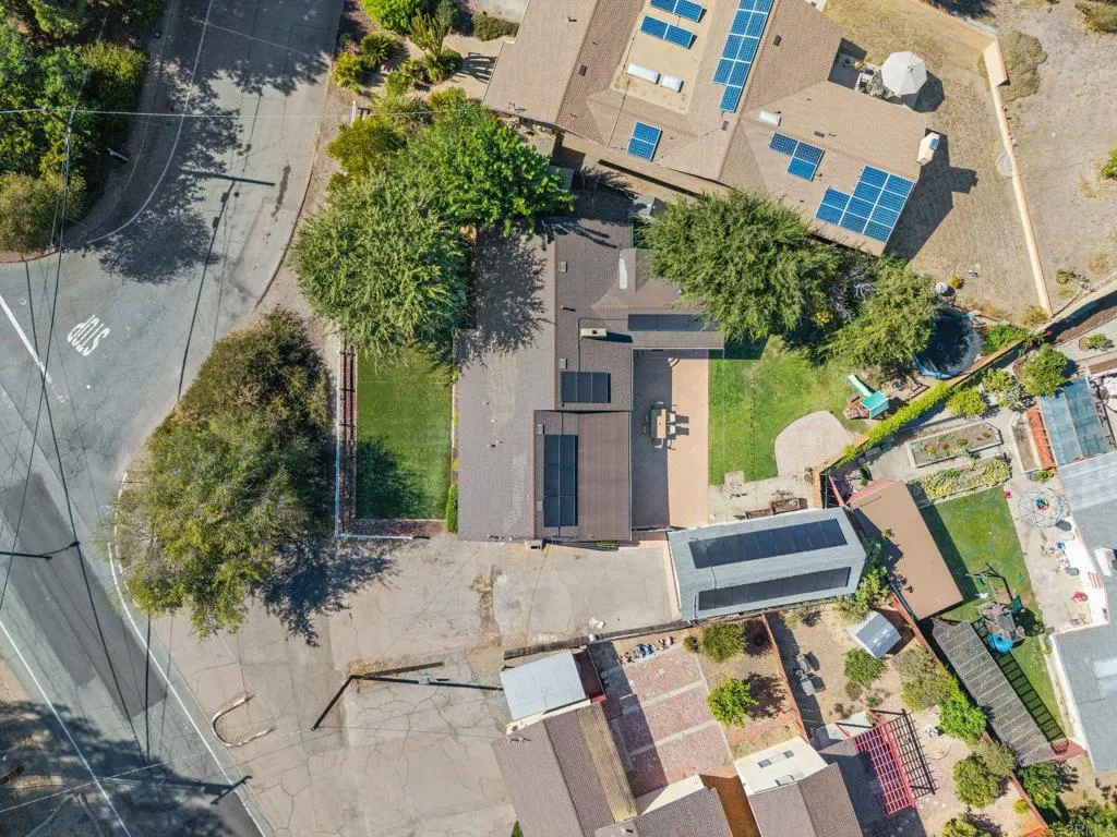 https://cdn.realtyfeed.com/cdn/127/307094946/2de1c3da553064d72edc356e102890b3.webp