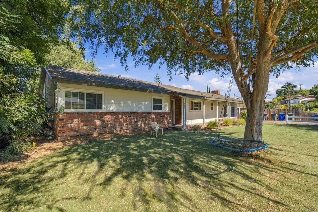 https://cdn.realtyfeed.com/cdn/127/307094946/308fb75a9b55850cf46bfa817781012e.webp