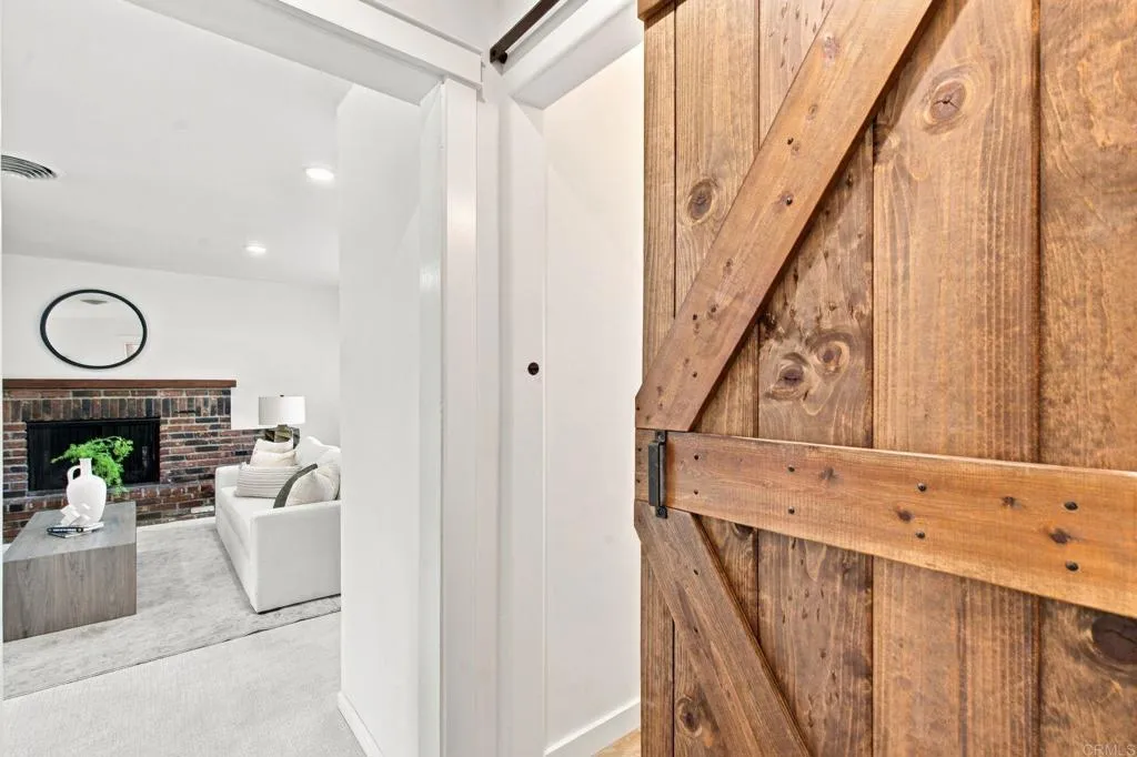 https://cdn.realtyfeed.com/cdn/127/307094946/7217143e06916b780516b97ceb377bec.webp