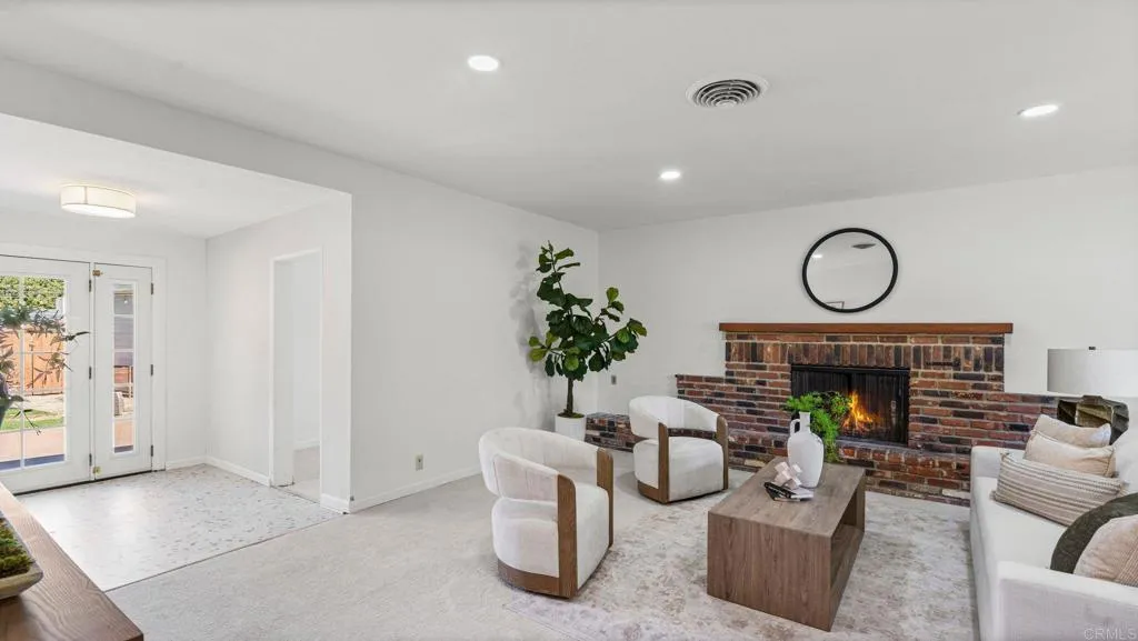 https://cdn.realtyfeed.com/cdn/127/307094946/92241e098a6cce377726eb7d55462af0.webp