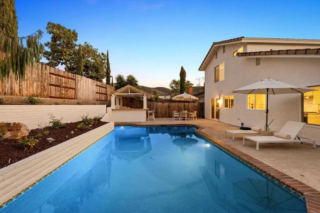 https://cdn.realtyfeed.com/cdn/127/307095038/56c6e371cb59543944bf344e59f88f7e.webp
