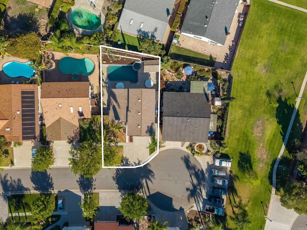 https://cdn.realtyfeed.com/cdn/127/307095038/858d00b4fe59b7c5ce5436921b738f26.webp