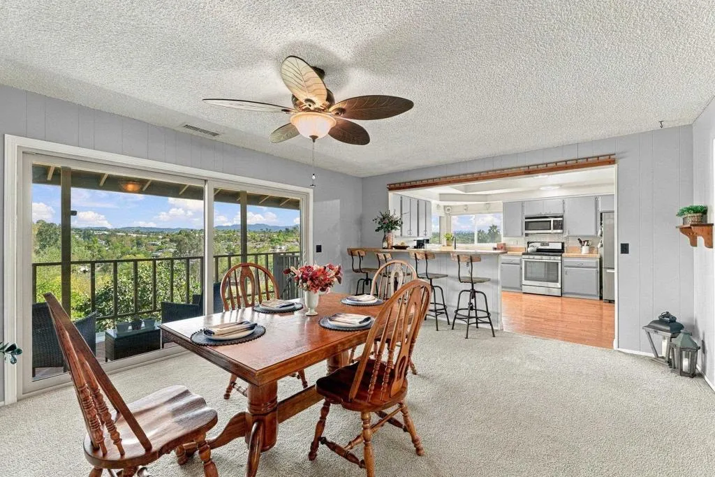 https://cdn.realtyfeed.com/cdn/127/307095084/1e08a9ae5be8037cd7dbb304870353ec.webp