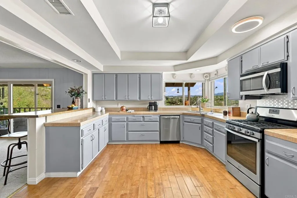 https://cdn.realtyfeed.com/cdn/127/307095084/5ae554c05ce592848525c16440d440e9.webp
