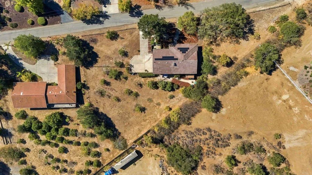 https://cdn.realtyfeed.com/cdn/127/307095084/c3e672c58d21412e4c761d92262f3c5c.webp
