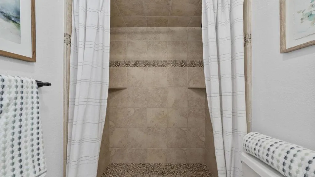 https://cdn.realtyfeed.com/cdn/127/307095104/60e8079d3032cbdb59a8fbad8299a3aa.webp