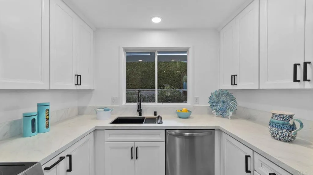 https://cdn.realtyfeed.com/cdn/127/307095104/8320f0a5cebdccb0f35c6c049d779a46.webp