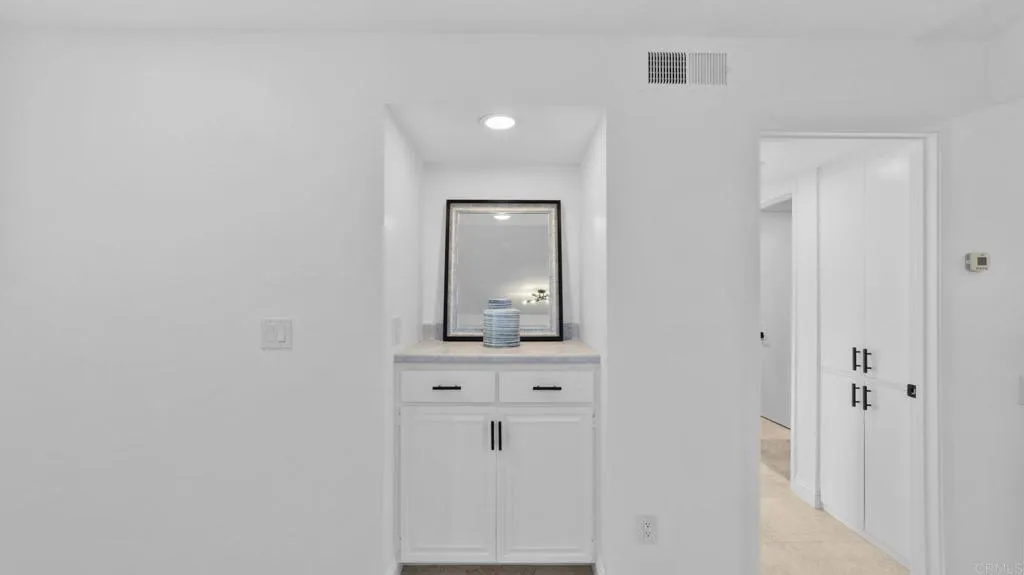 https://cdn.realtyfeed.com/cdn/127/307095104/962bce9b65e164d1ab1188290079a277.webp