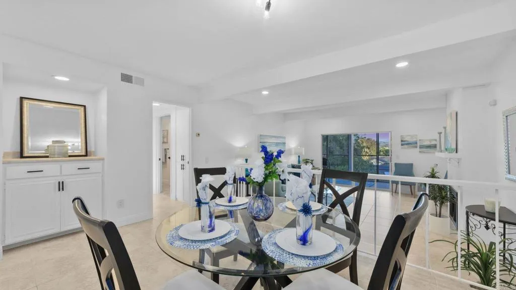 https://cdn.realtyfeed.com/cdn/127/307095104/ecf7d2003d87cf549676b9410ebd9f07.webp