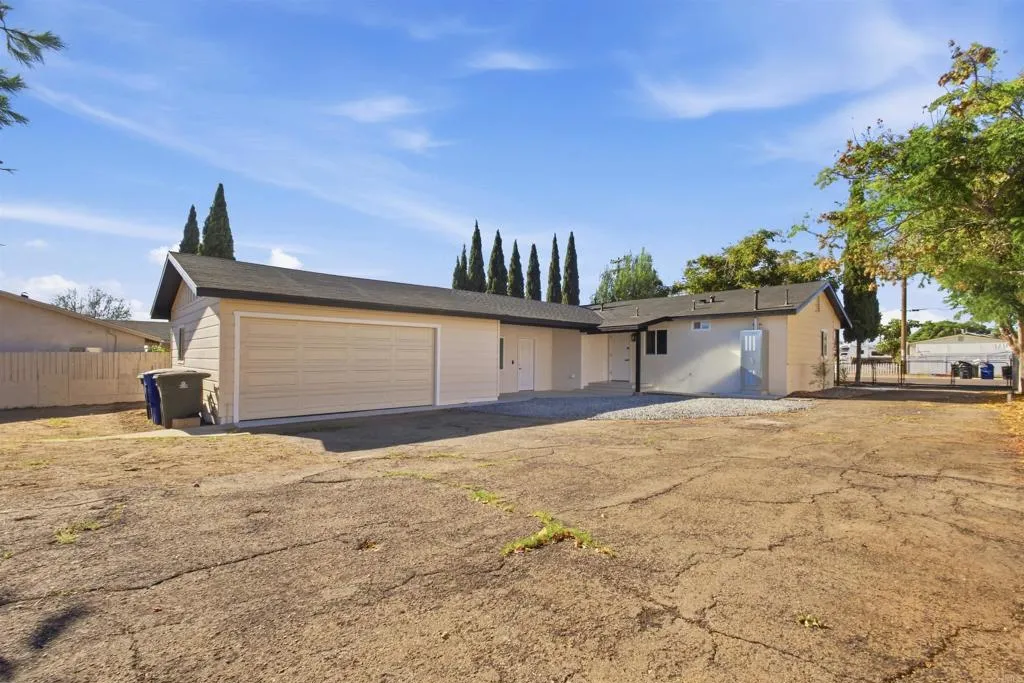 https://cdn.realtyfeed.com/cdn/127/307095107/860b3af040ce8be7df8cfa8a8de5f5ef.webp