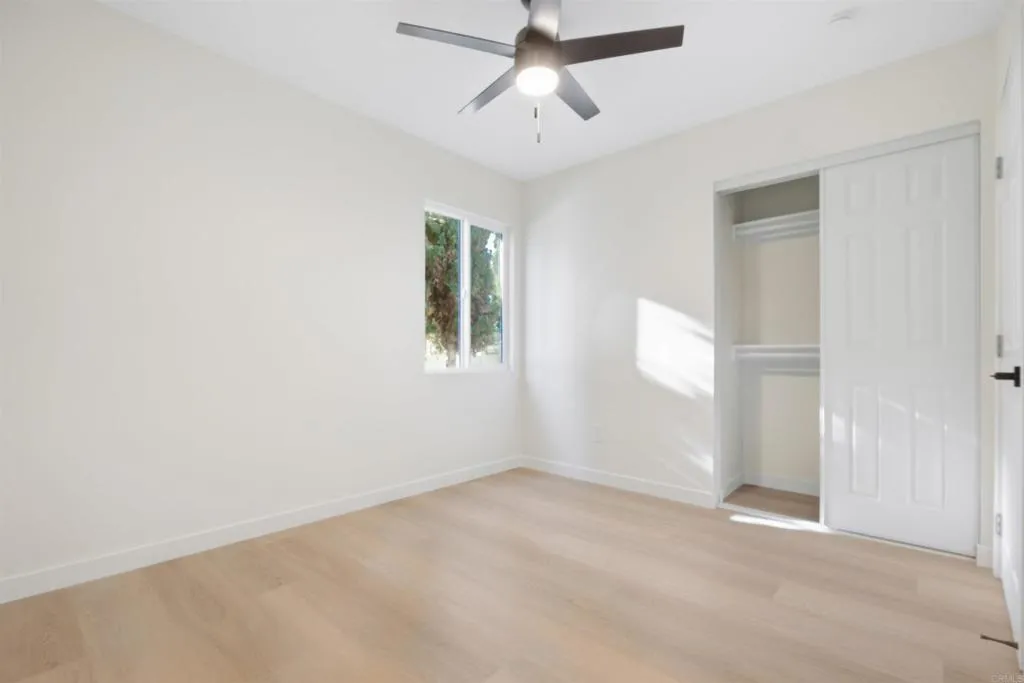 https://cdn.realtyfeed.com/cdn/127/307095107/8af90a12055fbb3f3c93b946c8ea04a5.webp