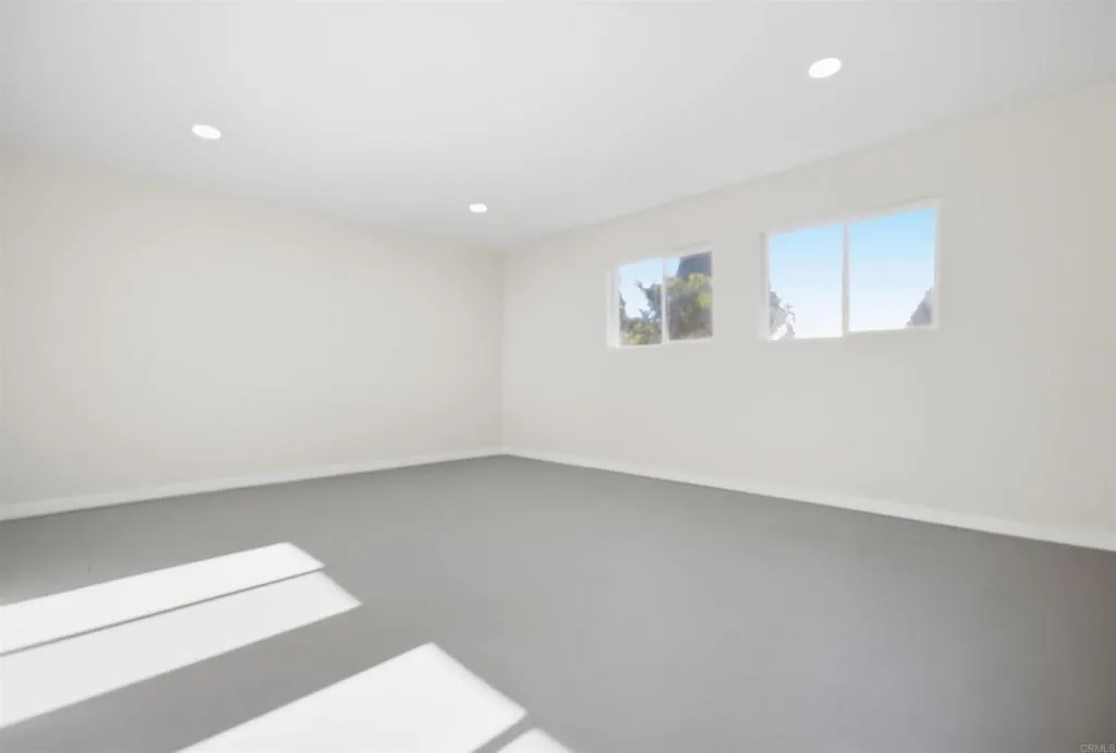https://cdn.realtyfeed.com/cdn/127/307095107/9ccc5c04ead27963a10032cd09fd4f4e.webp